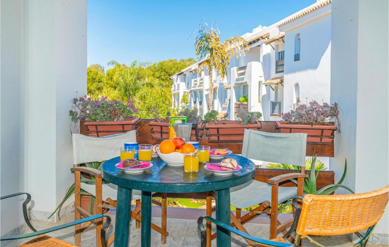 Lovely Apartment In Marbella With Kitchenette Exterior foto